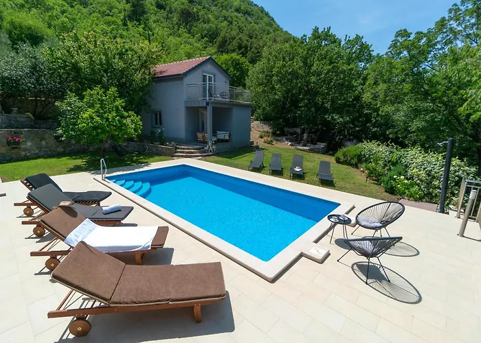 Apartments Srdanovic