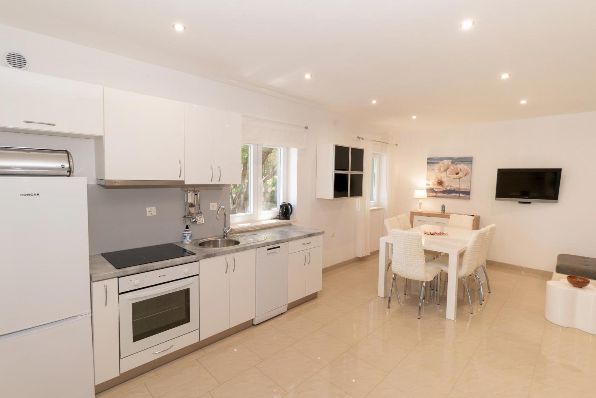 Srdanovic Apartment Omiš