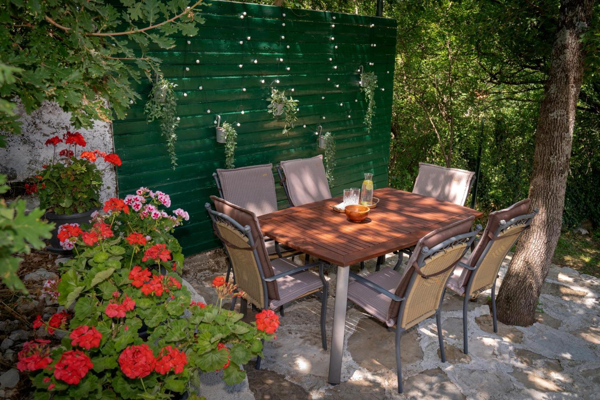 Apartment Srdanovic *